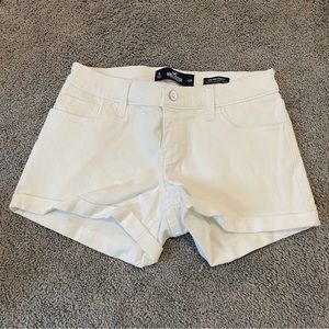 Women's Hollister Short-Short Low Rise White Jean Size 5 Advanced Stretch NWOT